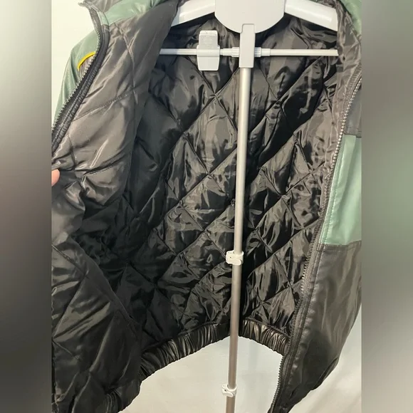 Green Bay Packers NFL Football Varsity Sports Bomber Jacket Youth Large 14/16 - Picture 11 of 12